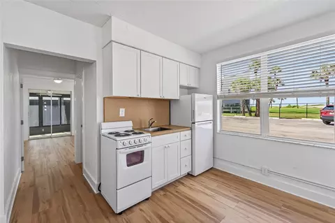 Kitchen - 908 Villas Dr #31, Venice, FL 34285 photo 1 of 1