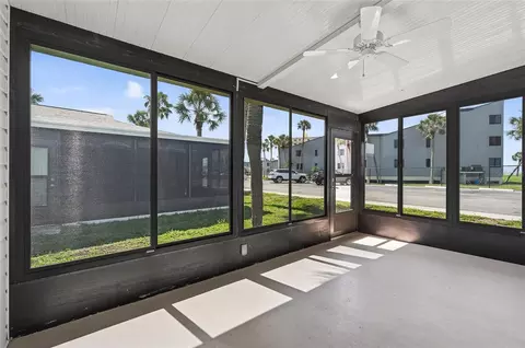Exterior - 908 Villas Dr #31, Venice, FL 34285 photo 3 of 11