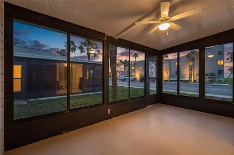 Exterior - 908 Villas Dr #31, Venice, FL 34285 photo 2 of 11