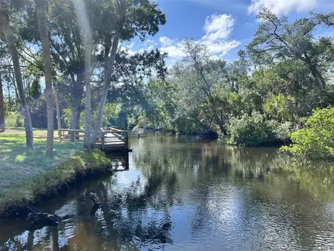 View/Area - 1226 Pine Needle Rd, Venice, FL 34285 photo 9 of 12