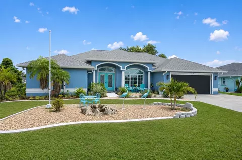 275 Mariner Ln, Rotonda West, FL 33947
