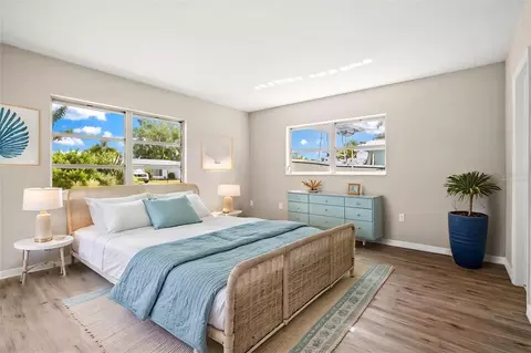 Bedroom - 106 Aurora St E, Venice, FL 34285 photo 5 of 7