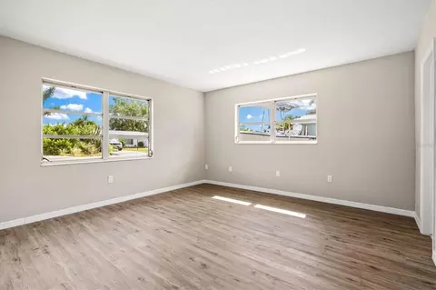 Living - 106 Aurora St E, Venice, FL 34285 photo 12 of 12