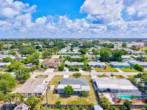 View/Area - 106 Aurora St E, Venice, FL 34285 photo 3 of 19