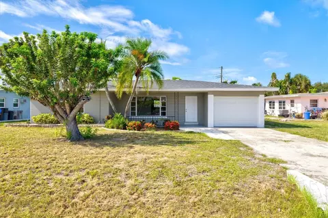 106 Aurora St E, Venice, FL 34285