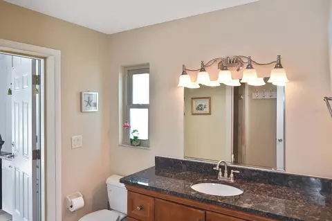 Bath - 429 Darling Dr, Venice, FL 34285 photo 4 of 5