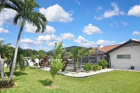 Exterior - 429 Darling Dr, Venice, FL 34285 photo 14 of 28