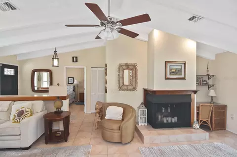 Living - 429 Darling Dr, Venice, FL 34285 photo 5 of 6