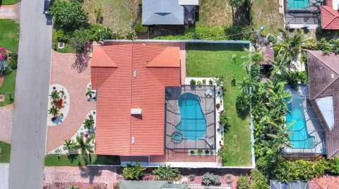 View/Area - 429 Darling Dr, Venice, FL 34285 photo 2 of 13