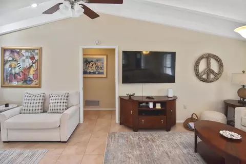 Living - 429 Darling Dr, Venice, FL 34285 photo 3 of 6