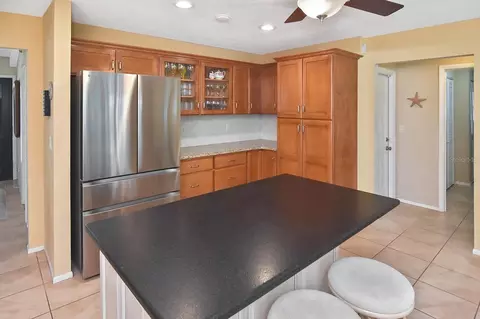 Kitchen - 429 Darling Dr, Venice, FL 34285 photo 3 of 8