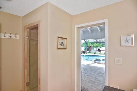 Bath - 429 Darling Dr, Venice, FL 34285 photo 5 of 5