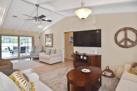 Living - 429 Darling Dr, Venice, FL 34285 photo 2 of 6