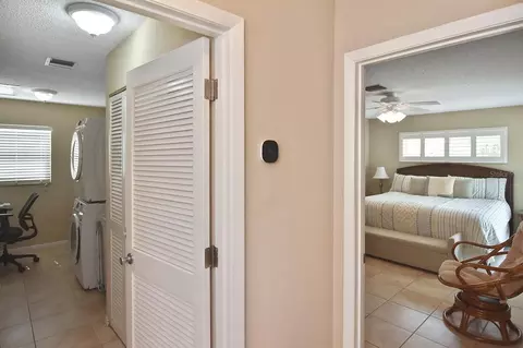 Entry Way - 429 Darling Dr, Venice, FL 34285 photo 3 of 3
