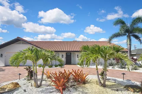 Exterior - 429 Darling Dr, Venice, FL 34285 photo 22 of 28