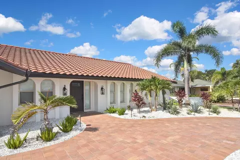 Exterior - 429 Darling Dr, Venice, FL 34285 photo 23 of 28