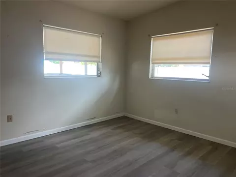 321 Alba St E, Venice, FL 34285 photo 15