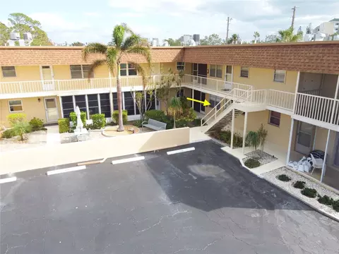210 Park Blvd N #129, Venice, FL 34285