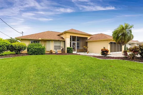 20 Medalist Ct, Rotonda West, FL 33947
