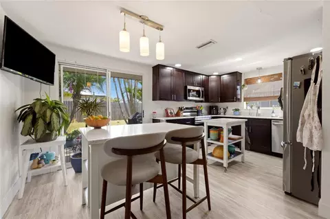 Kitchen - 459 E Baffin Dr, Venice, FL 34293 photo 5 of 5