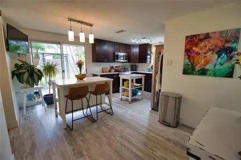 Kitchen - 459 E Baffin Dr, Venice, FL 34293 photo 2 of 5