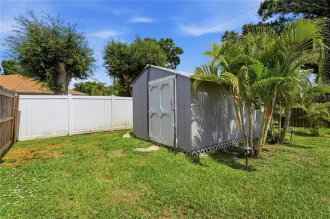 Exterior - 459 E Baffin Dr, Venice, FL 34293 photo 17 of 17