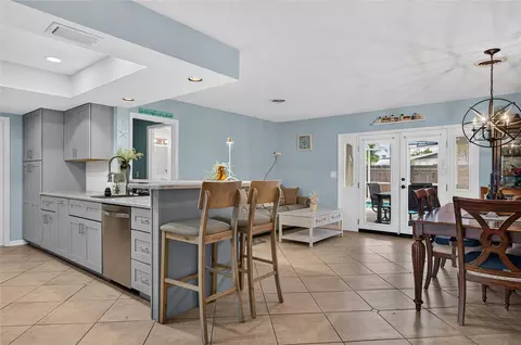 Kitchen - 895 E Baffin Dr, Venice, FL 34293 photo 1 of 8