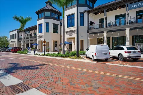 Exterior - 895 E Baffin Dr, Venice, FL 34293 photo 17 of 18