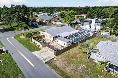 View/Area - 895 E Baffin Dr, Venice, FL 34293 photo 10 of 25