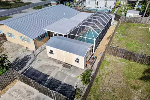 View/Area - 895 E Baffin Dr, Venice, FL 34293 photo 6 of 25
