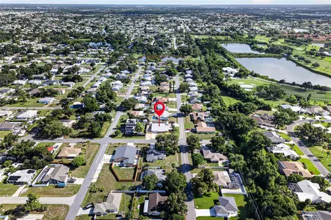 View/Area - 895 E Baffin Dr, Venice, FL 34293 photo 18 of 25