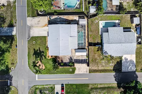 View/Area - 895 E Baffin Dr, Venice, FL 34293 photo 3 of 25