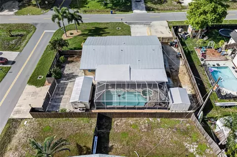 View/Area - 895 E Baffin Dr, Venice, FL 34293 photo 4 of 25