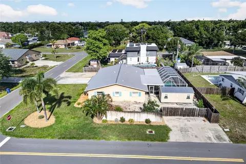 View/Area - 895 E Baffin Dr, Venice, FL 34293 photo 9 of 25