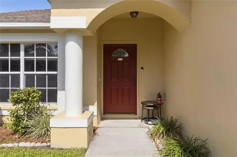 Entry Way - 13437 Beechberry Dr, Riverview, FL 33579 photo 2 of 2
