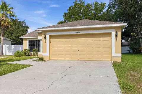 Exterior - 13437 Beechberry Dr, Riverview, FL 33579 photo 11 of 12