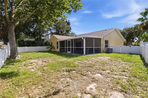 Exterior - 13437 Beechberry Dr, Riverview, FL 33579 photo 9 of 12
