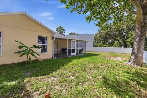 Exterior - 13437 Beechberry Dr, Riverview, FL 33579 photo 7 of 12