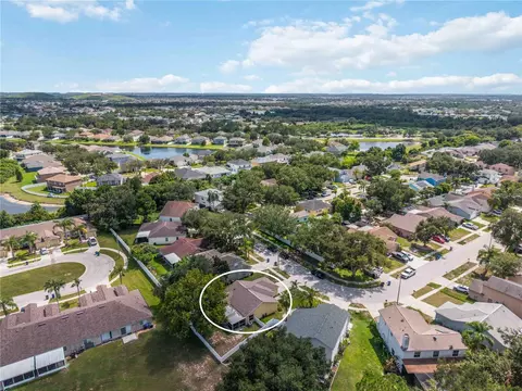View/Area - 13437 Beechberry Dr, Riverview, FL 33579 photo 4 of 8