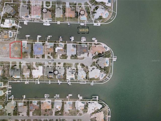 9 Th St E, Tierra Verde, FL 33715