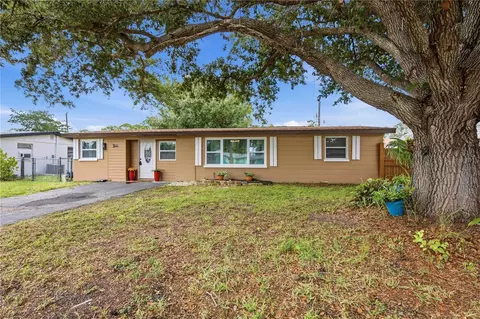 8362 Pelican Rd, Englewood, FL 34224
