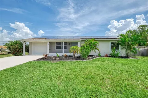 166 Chatham St NW, Port Charlotte, FL 33952