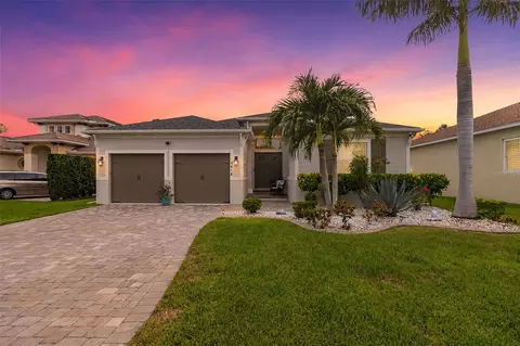 Exterior - 5418 56th Ct E, Bradenton, FL 34203 photo 2 of 11