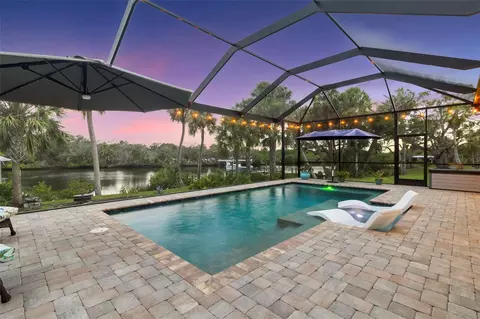 Exterior - 5418 56th Ct E, Bradenton, FL 34203 photo 7 of 11