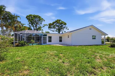 Exterior - 1317 Ringtail Rd, Venice, FL 34293 photo 6 of 8
