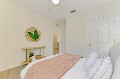 Bedroom - 8905 Excelsior Loop, Venice, FL 34293 photo 6 of 8