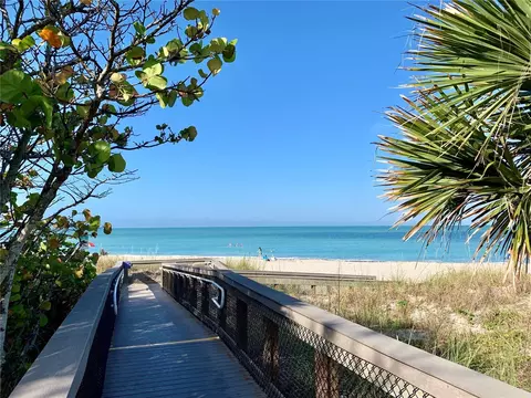 View/Area - 8905 Excelsior Loop, Venice, FL 34293 photo 2 of 3