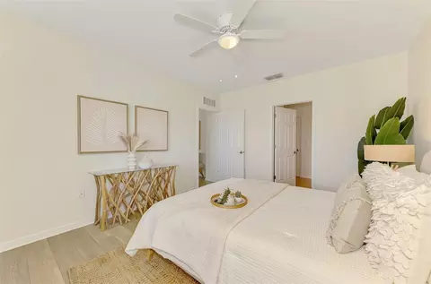 Bedroom - 8905 Excelsior Loop, Venice, FL 34293 photo 4 of 8