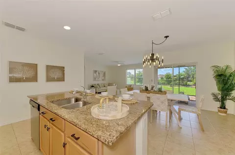 Kitchen - 8905 Excelsior Loop, Venice, FL 34293 photo 8 of 8
