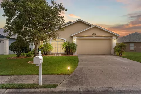 6921 Shimmering Dr, Lakeland, FL 33813